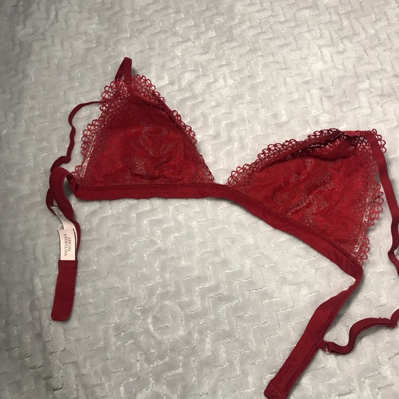 Red Victoria’s Secret bralette size Medium - Picture 3 of 4